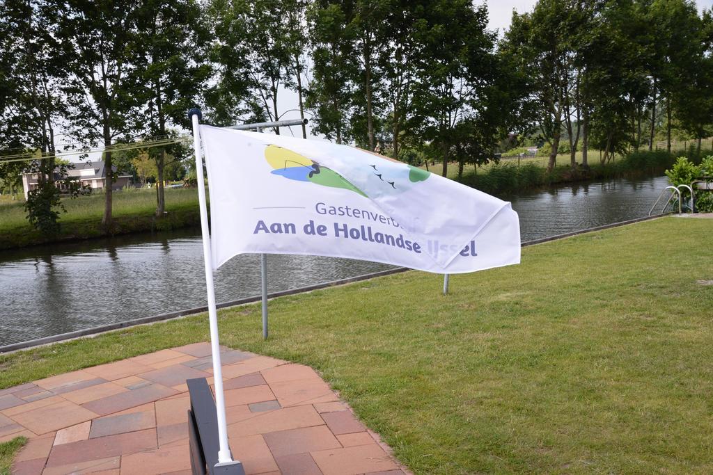 Guest House Aan De Hollandse Ijssel Монтфорт Экстерьер фото